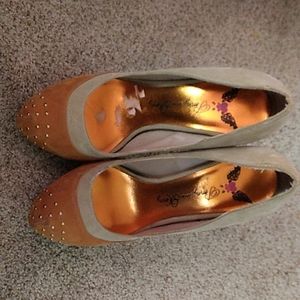Tan & brown heels